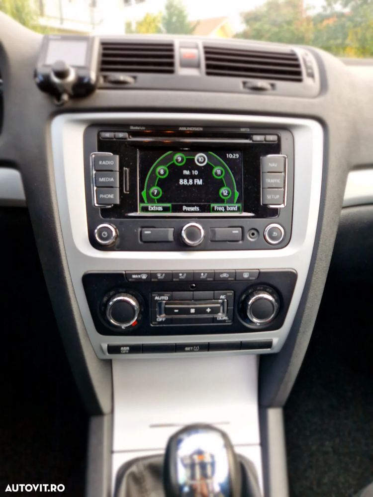 Skoda Octavia Combi 1.9 TDI DPF Ambiente - 10