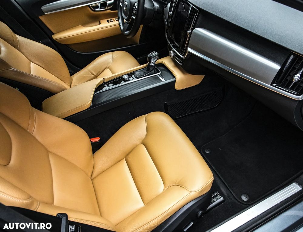 Volvo S90 T5 Momentum - 14