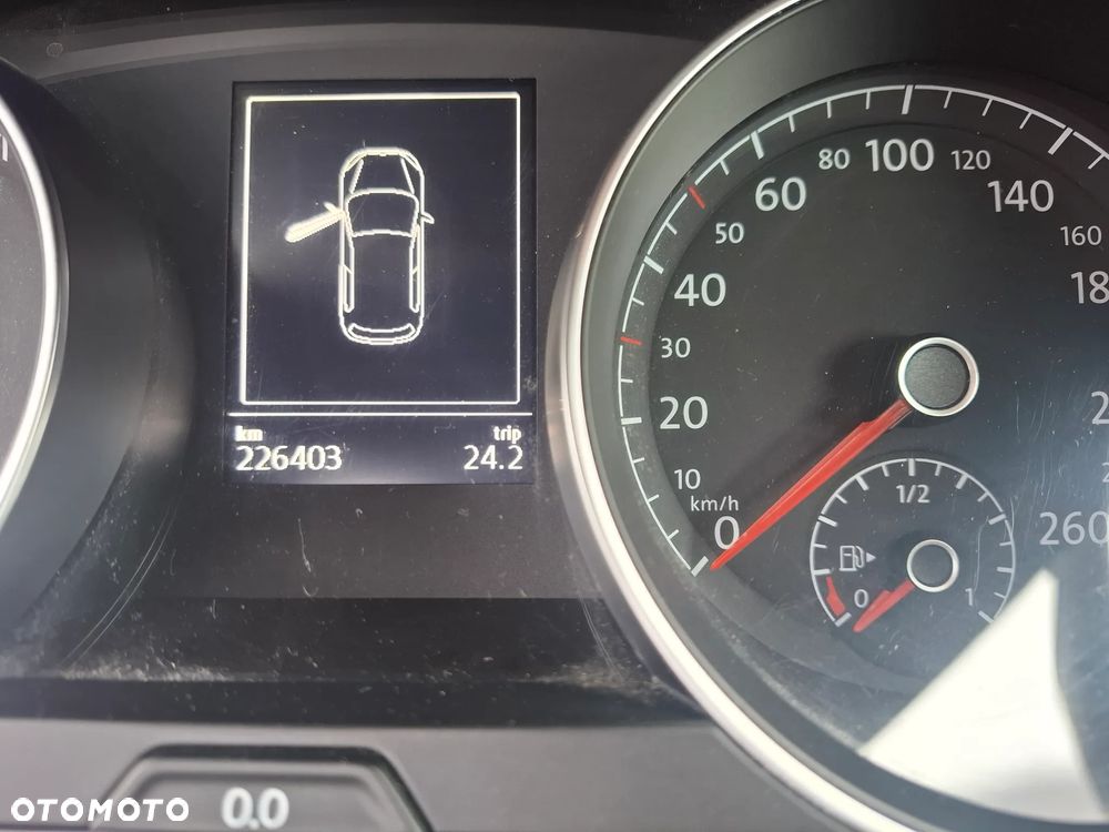 Volkswagen Golf 1.2 TSI BMT Trendline - 12