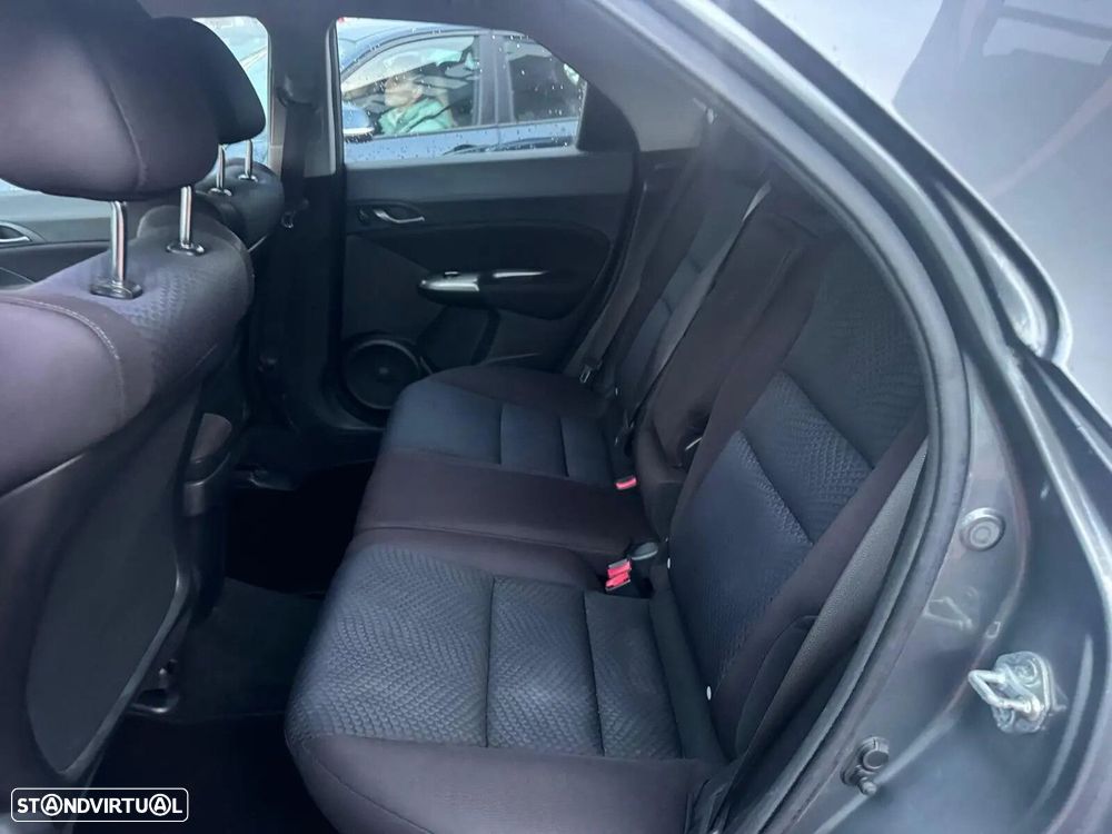 Honda Civic 1.4 i-VTEC Sport - 17