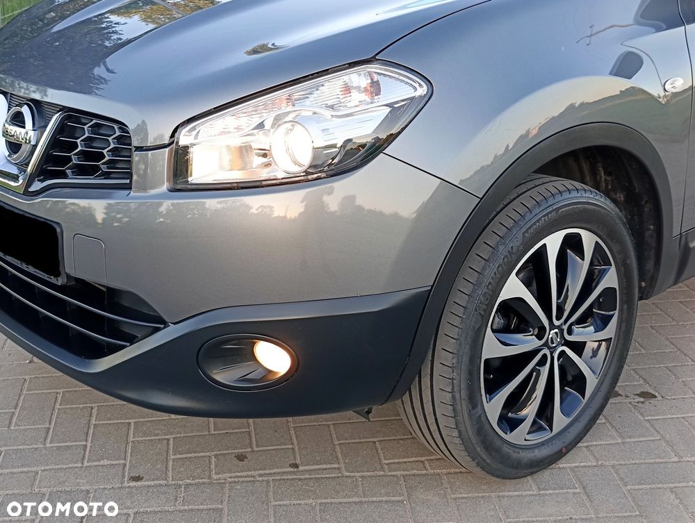 Nissan Qashqai 2.0 4x4 Tekna Premium - 29