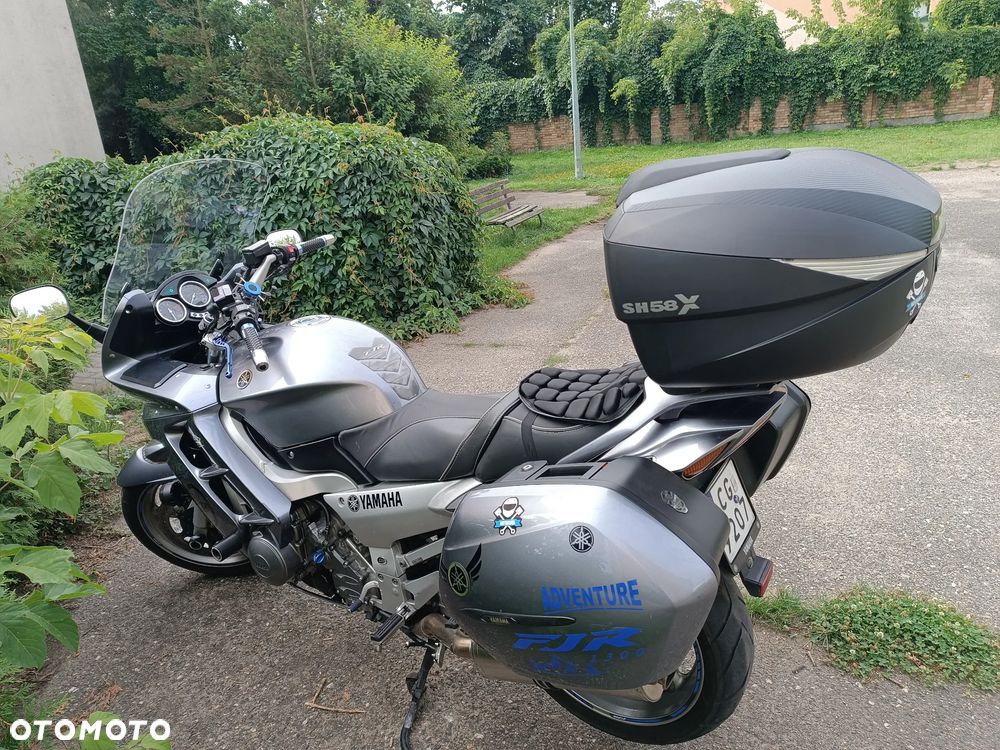 Yamaha FJR - 6