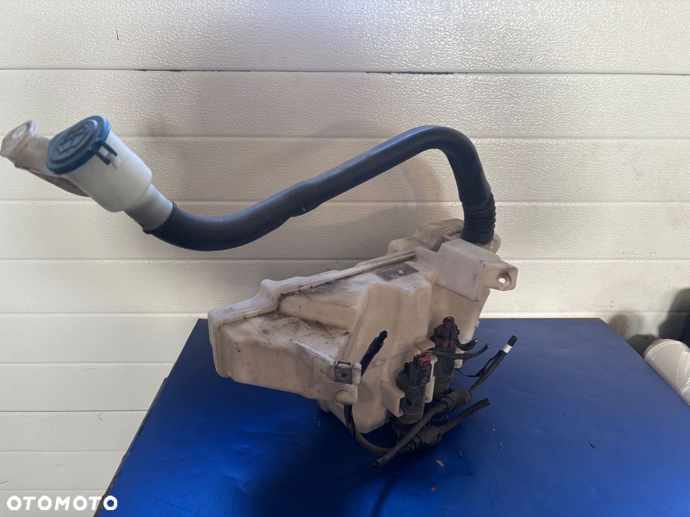 RANGE ROVER EVOQUE L528 ZBIORNICZEK SPRYSKIWACZY BJ32-17B613 - 1