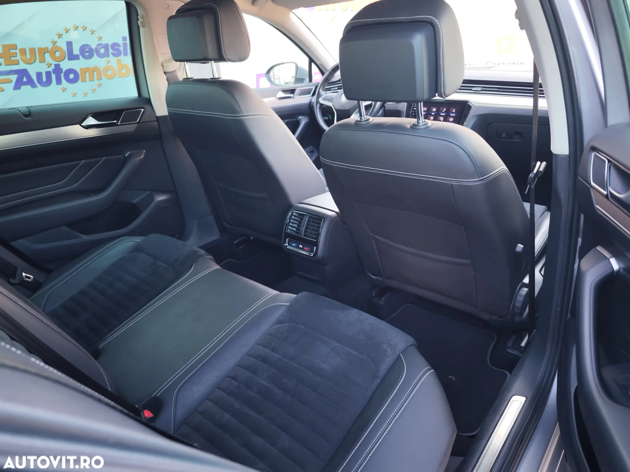 Volkswagen Passat - 24
