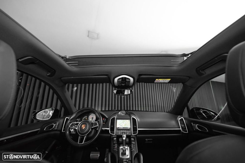 Porsche Cayenne S E-Hybrid - 15