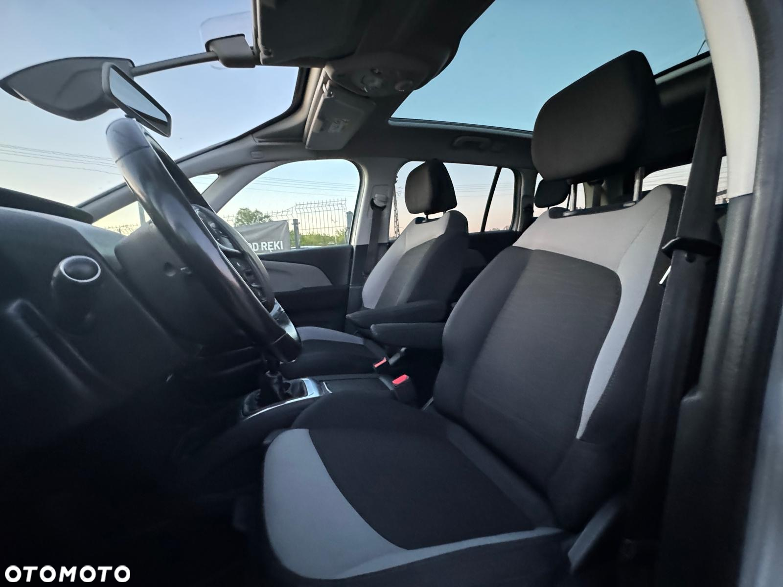 Citroën C4 Picasso BlueHDi 120 Exclusive - 18
