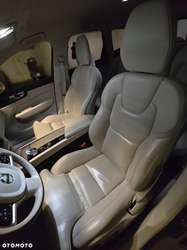 Volvo XC 60 B4 D AWD Plus Bright - 17