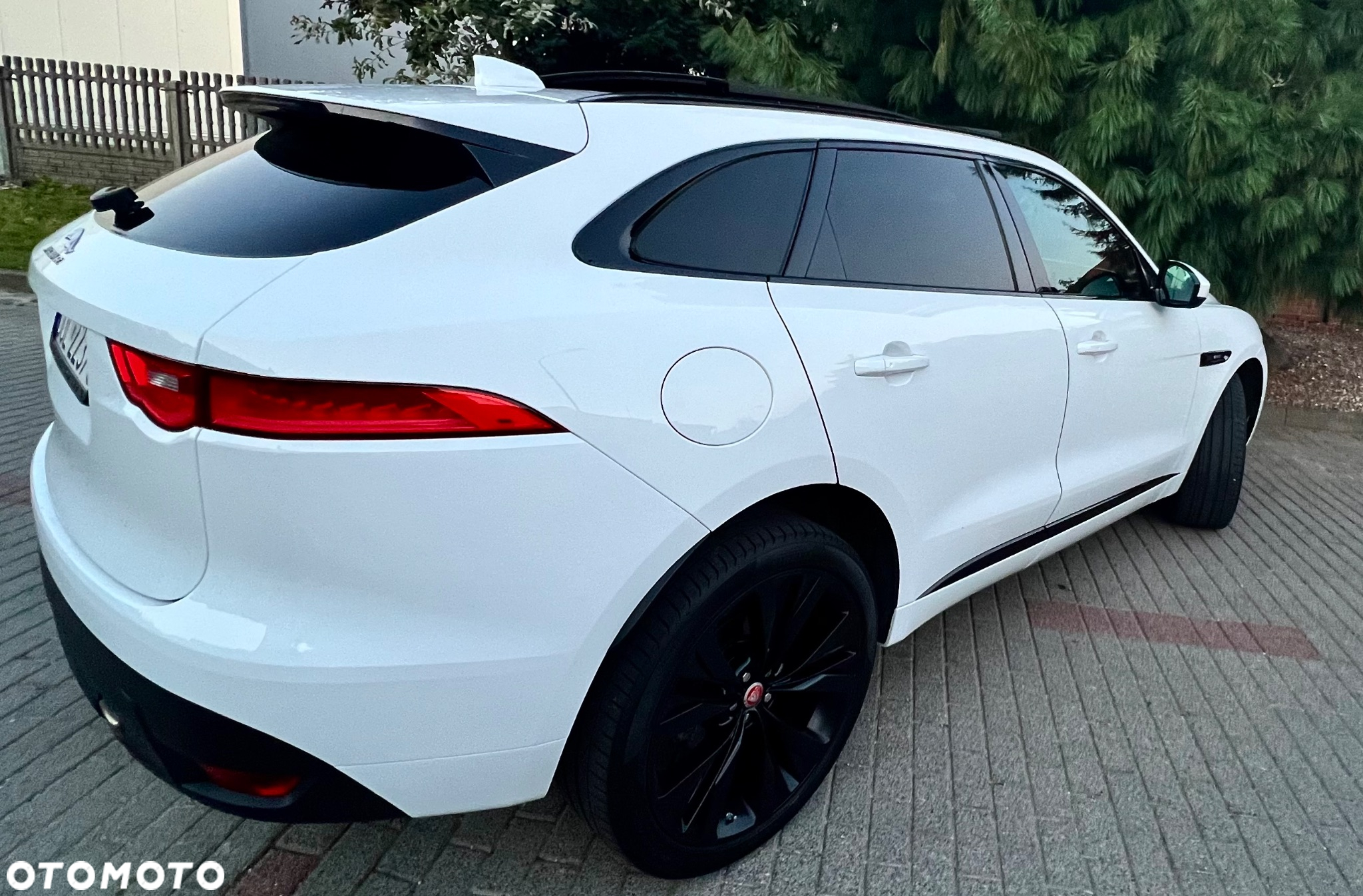 Jaguar F-Pace 2.0 i4P AWD R-Sport - 20