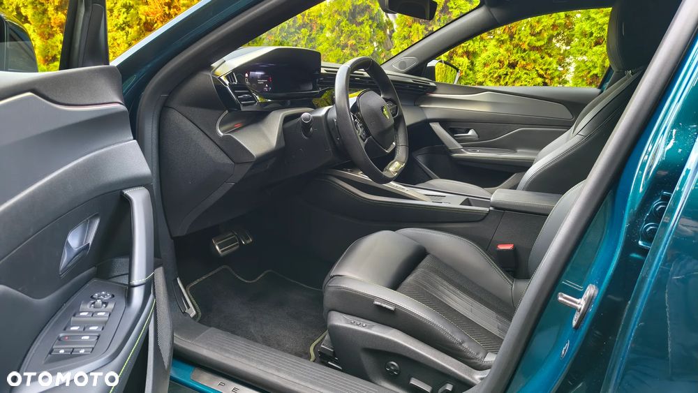 Peugeot 308 - 24