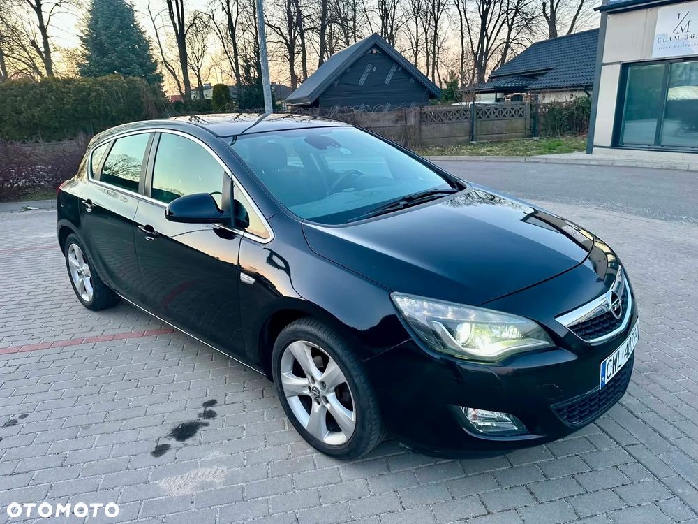 Opel Astra 1.4 Turbo - 1