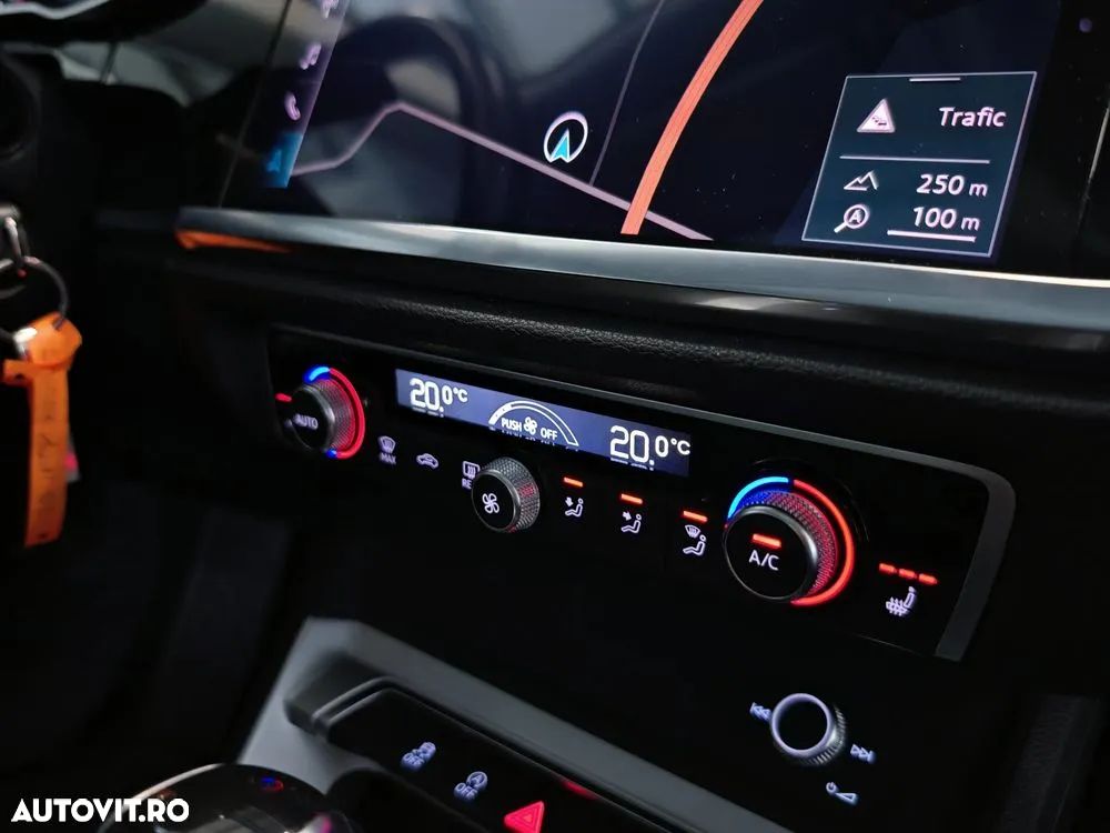 Audi Q3 45 TFSIe S tronic - 11