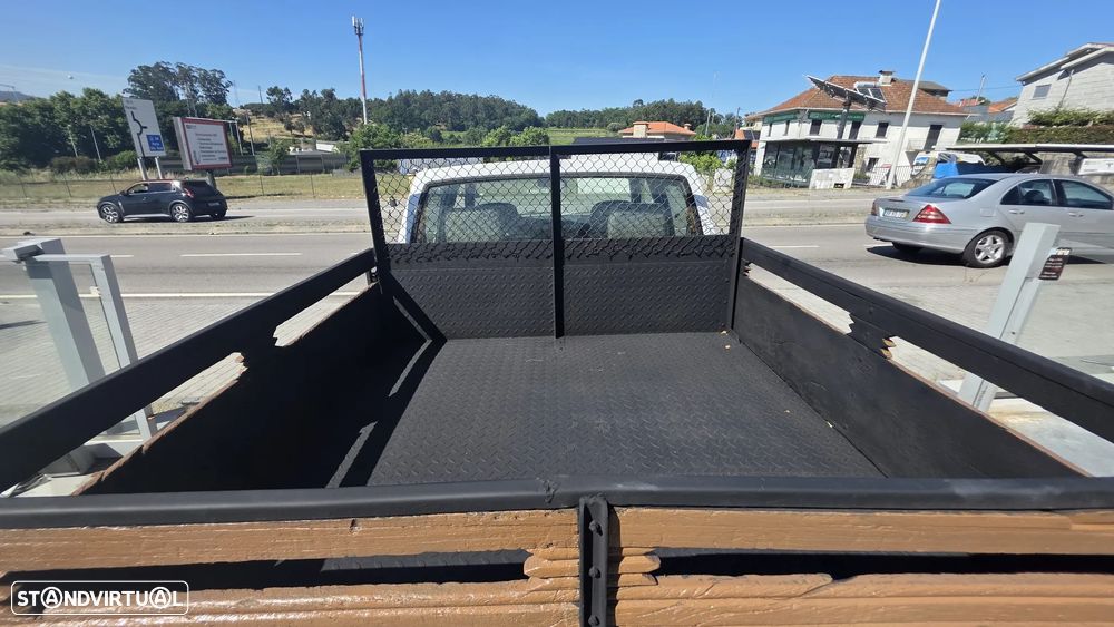 Nissan Pick Up 2.5 D CD - 8