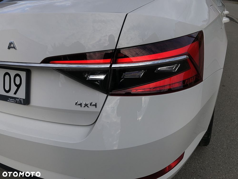 Skoda Superb 2.0 TDI SCR 4x4 L&K DSG - 28