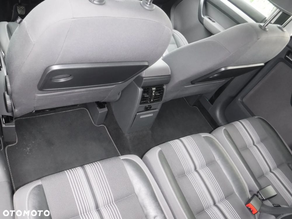 Volkswagen Touran 1.4 TSI MATCH - 18