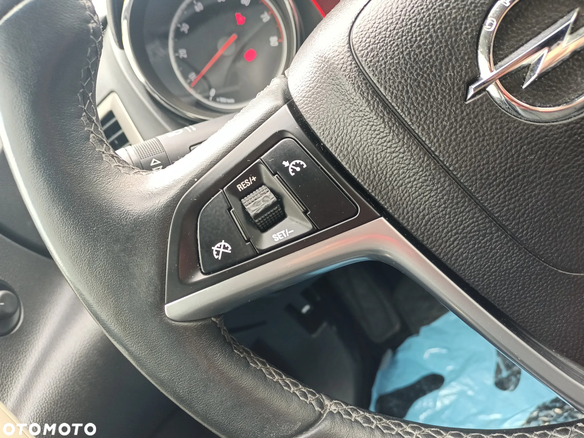 Opel Astra 1.4 Turbo Cosmo - 22