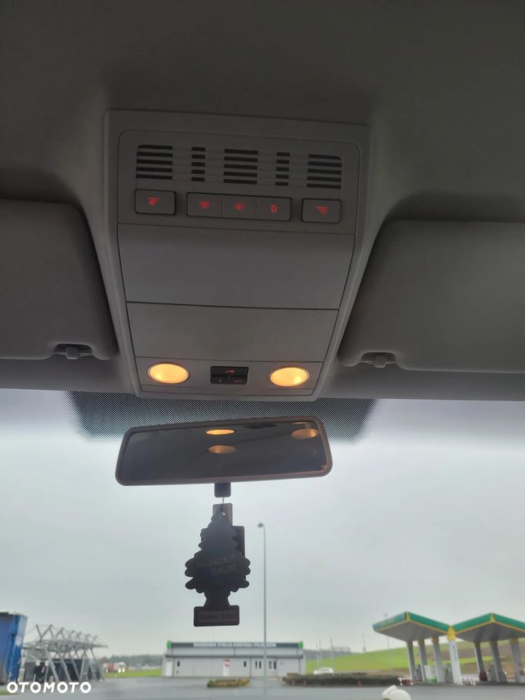 Volkswagen Caravelle L1 Comfortline - 14