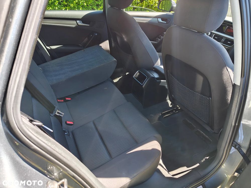 Audi A4 Avant 2.0 TDI ultra - 13