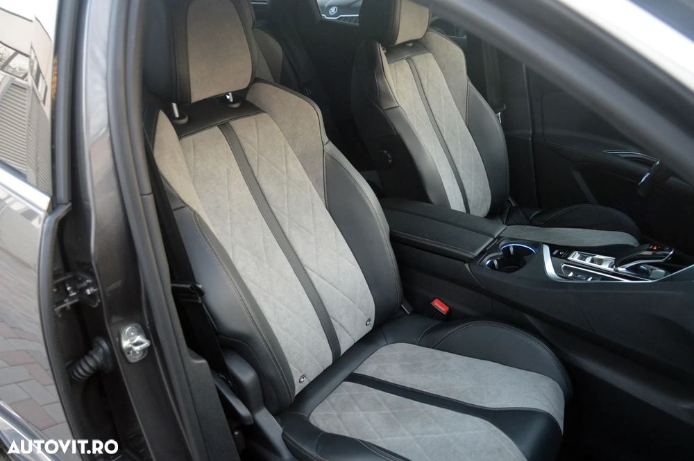 Peugeot 3008 PHEV EAT8 4X4 GT Pack - 28