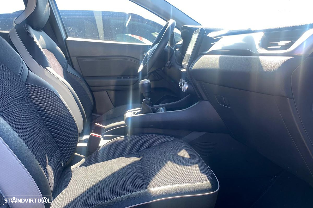 Renault Captur 1.0 TCe Techno Bi-Fuel - 15