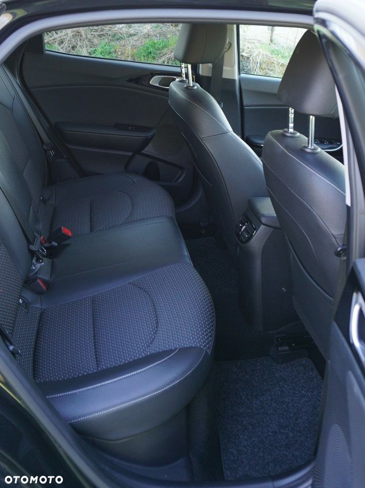 Kia XCeed 1.6 GDI PHEV L Business Line DCT - 15