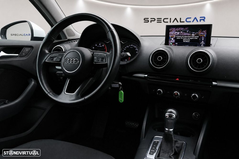 Audi A3 Sportback - 12