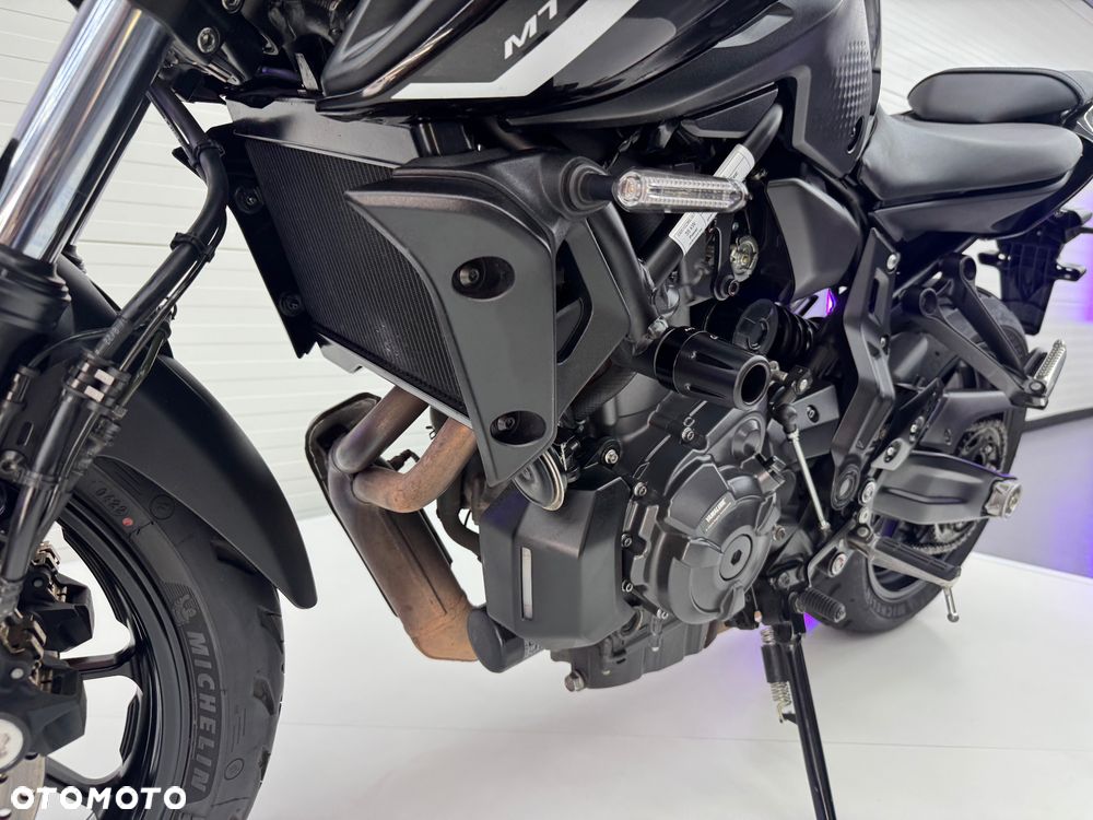 Yamaha MT - 17