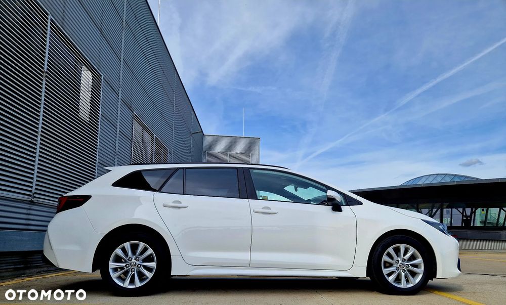 Toyota Corolla 1.8 Hybrid Comfort - 9