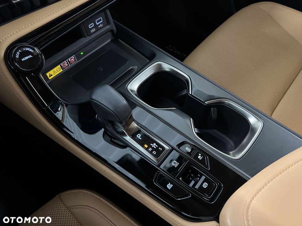 Lexus NX 350h Prestige AWD - 28