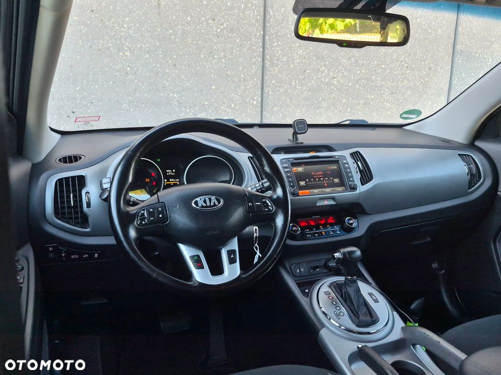 Kia Sportage 2.0 CRDI L AWD - 9