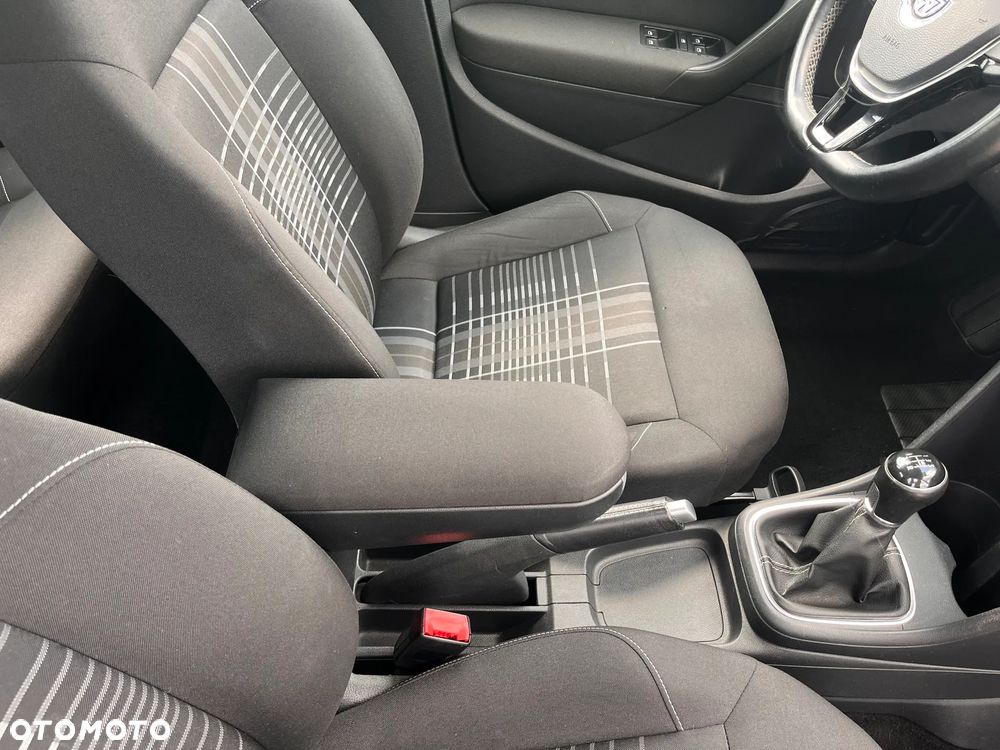 Volkswagen Polo 1.0 Blue Motion Technology Lounge - 27