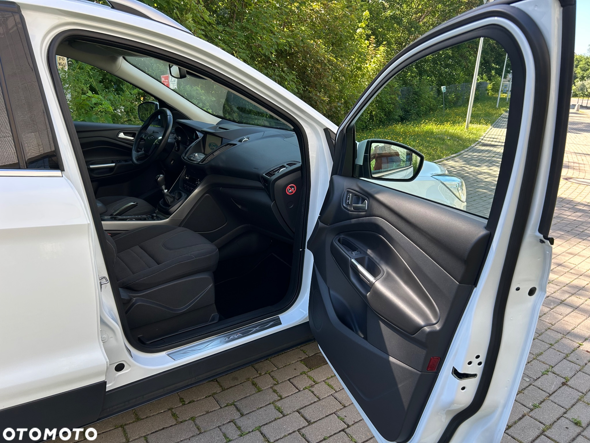 Ford Kuga 1.5 EcoBoost 2x4 Titanium - 17