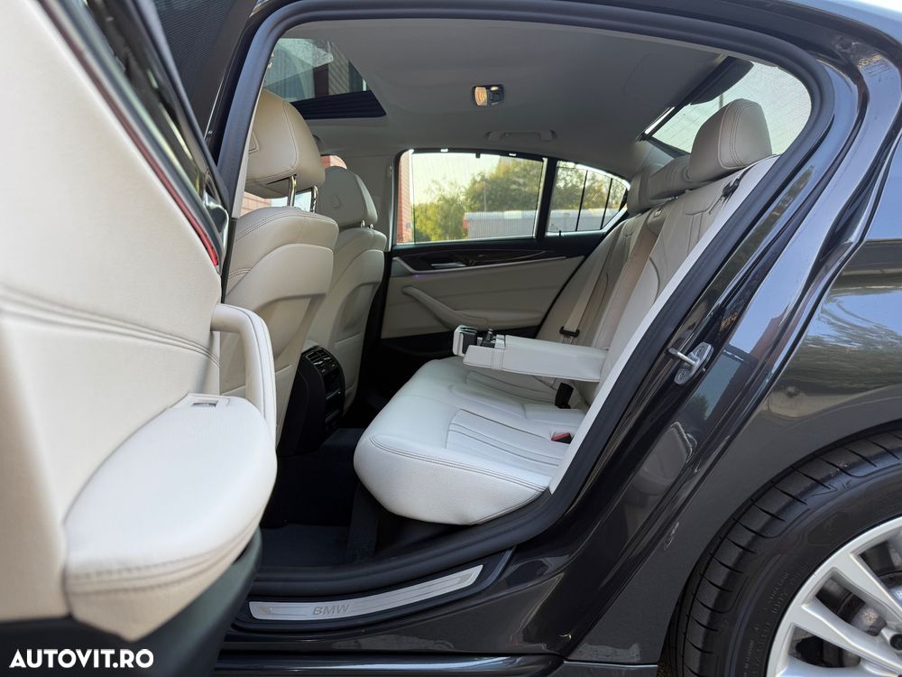 BMW Seria 5 530e Aut. Luxury Line - 19