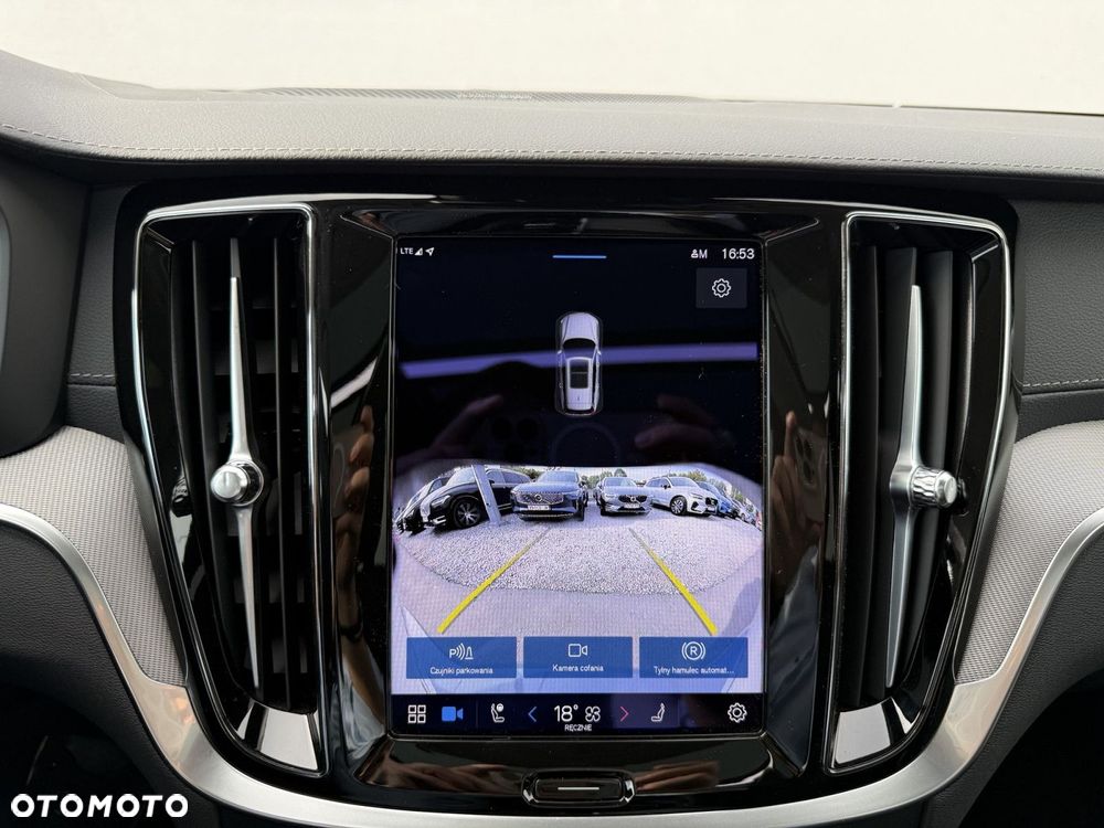 Volvo V60 Cross Country - 25