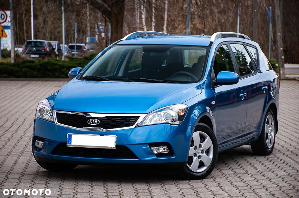 Kia Ceed 1.4 CVVT Dream-Team Edition - 10