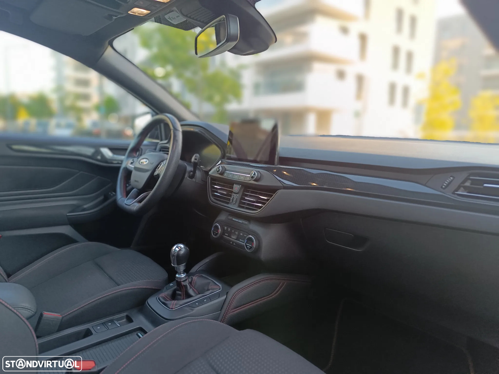Ford Focus SW 1.0 EcoBoost MHEV ST-Line X - 26
