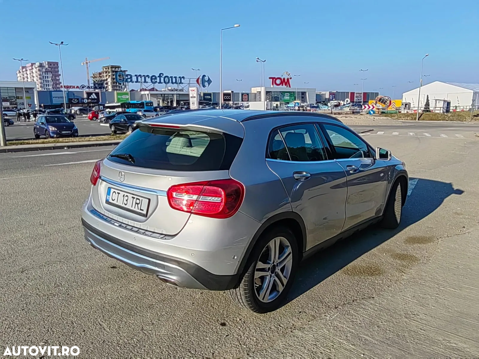 Mercedes-Benz GLA - 5