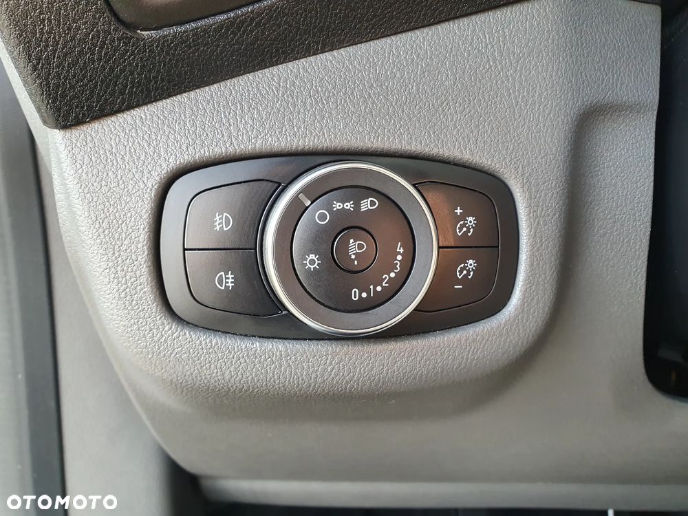 Ford Connect - 28