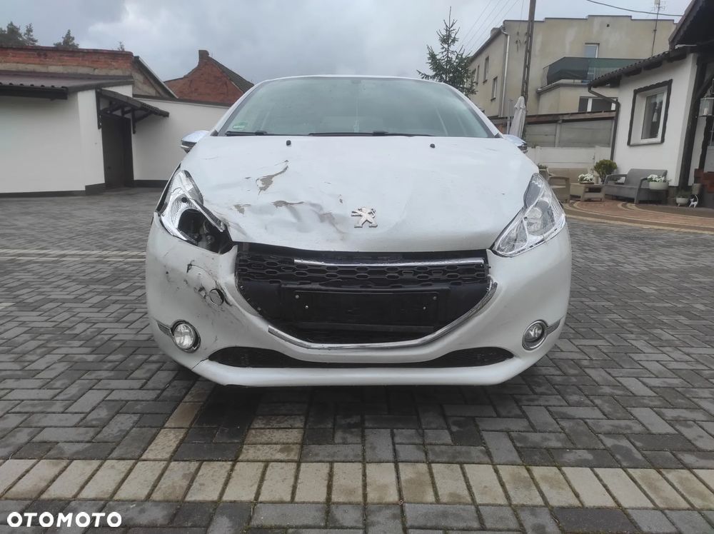 Peugeot 208 1.2 PureTech Style - 8