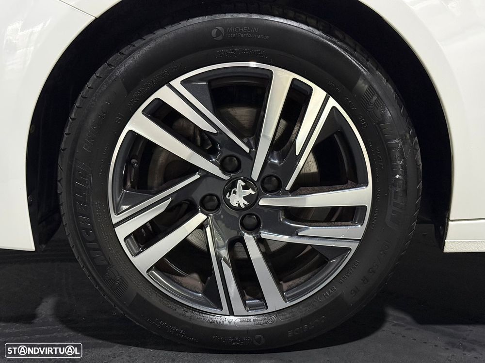 Peugeot 208 1.2 PureTech Allure Pack - 7