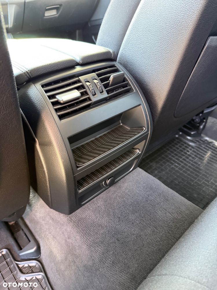 BMW Seria 5 520d - 8