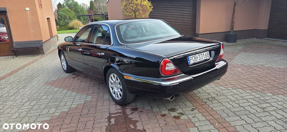 Jaguar XJ XJ6 3.0 - 8