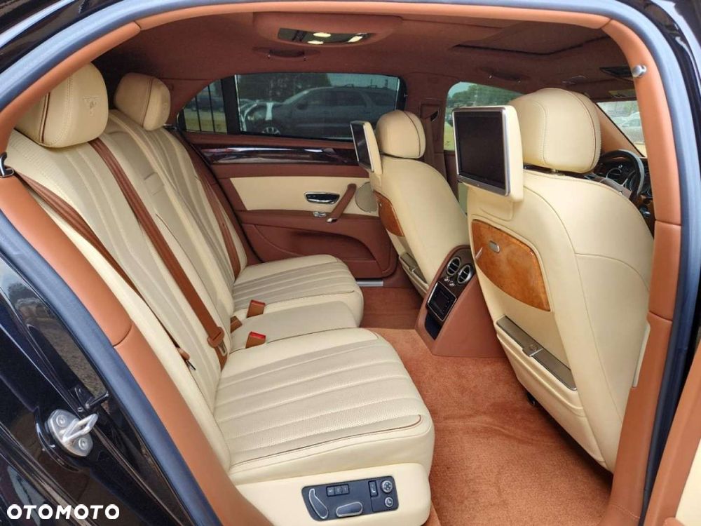 Bentley Flying Spur - 9