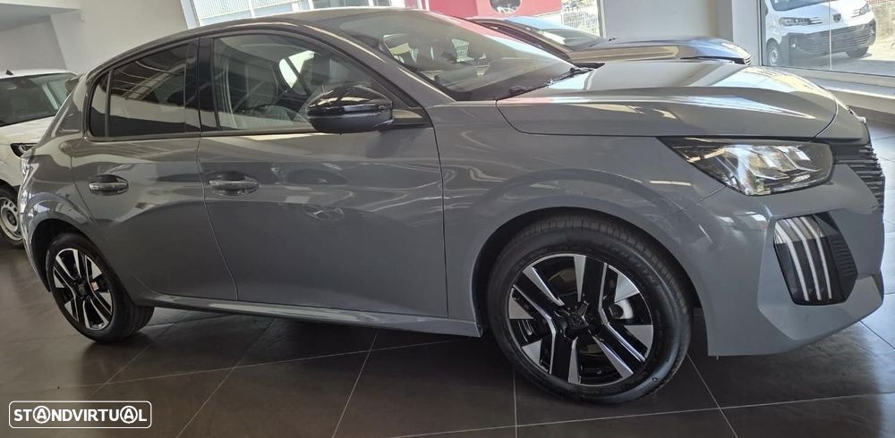 Peugeot 208 1.2 PureTech Allure EAT8 - 3