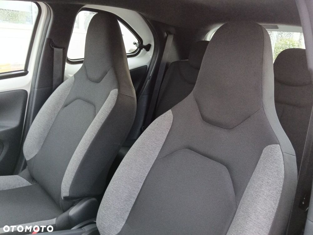 Toyota Aygo X - 16
