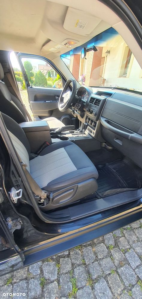 Jeep Liberty - 6