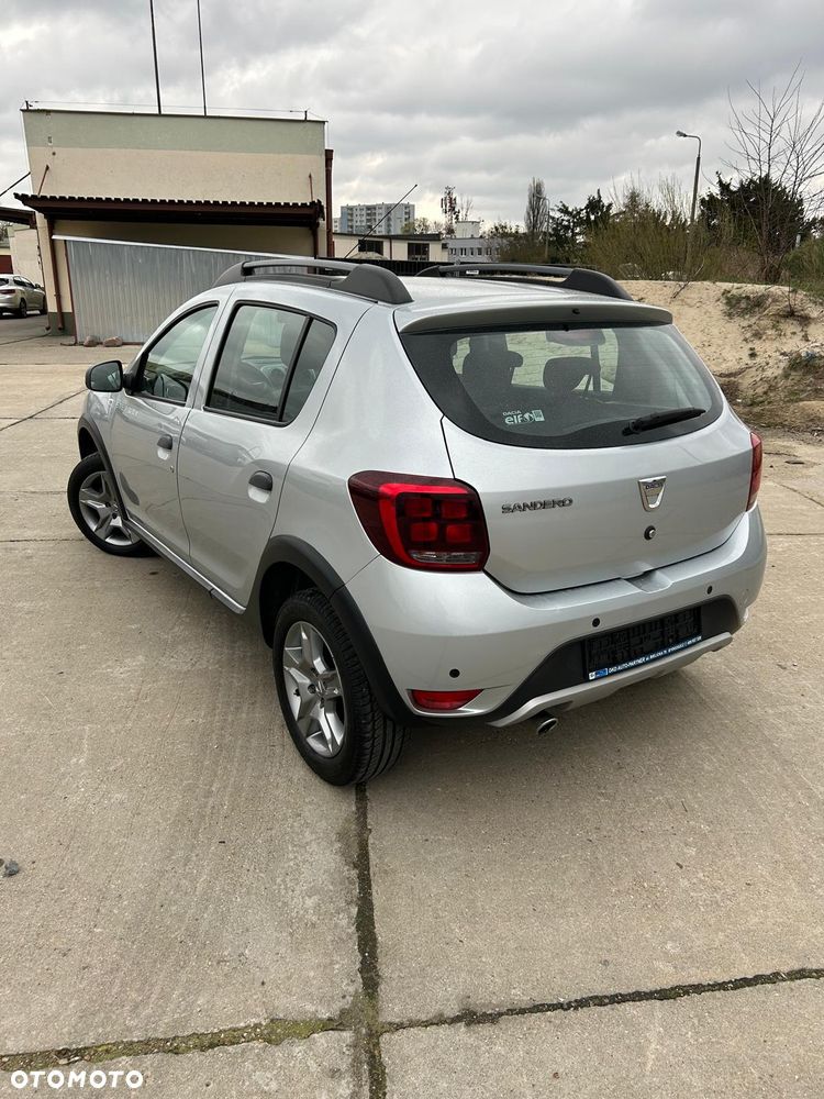 Dacia Sandero Stepway 0.9 TCe Laureate S&S - 4