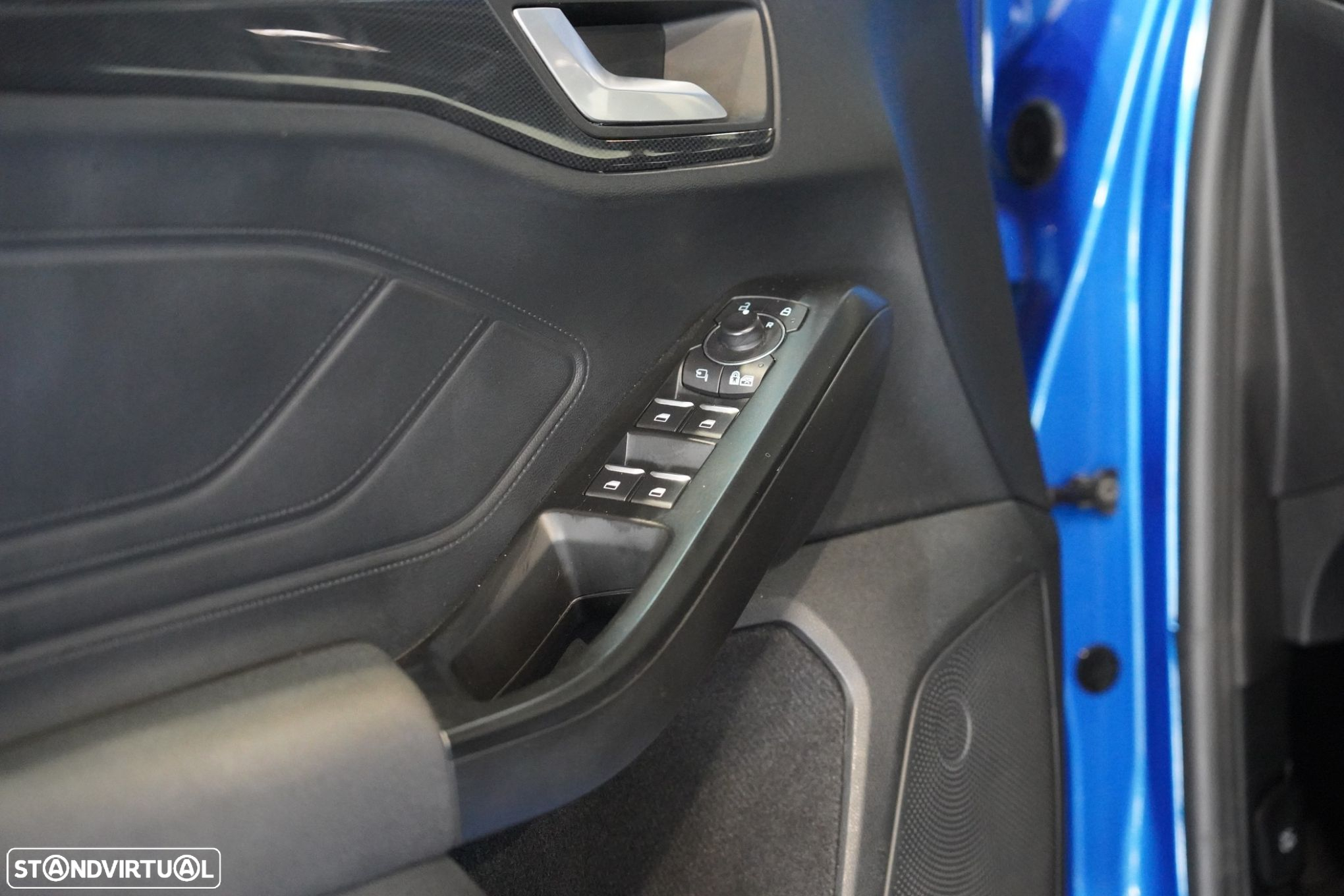 Ford Focus 1.0 EcoBoost ST-Line - 25