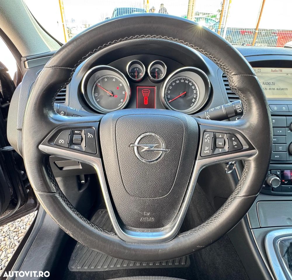 Opel Insignia 2.0 CDTI 4x4 ecoFLEX Start/Stop Edition - 9