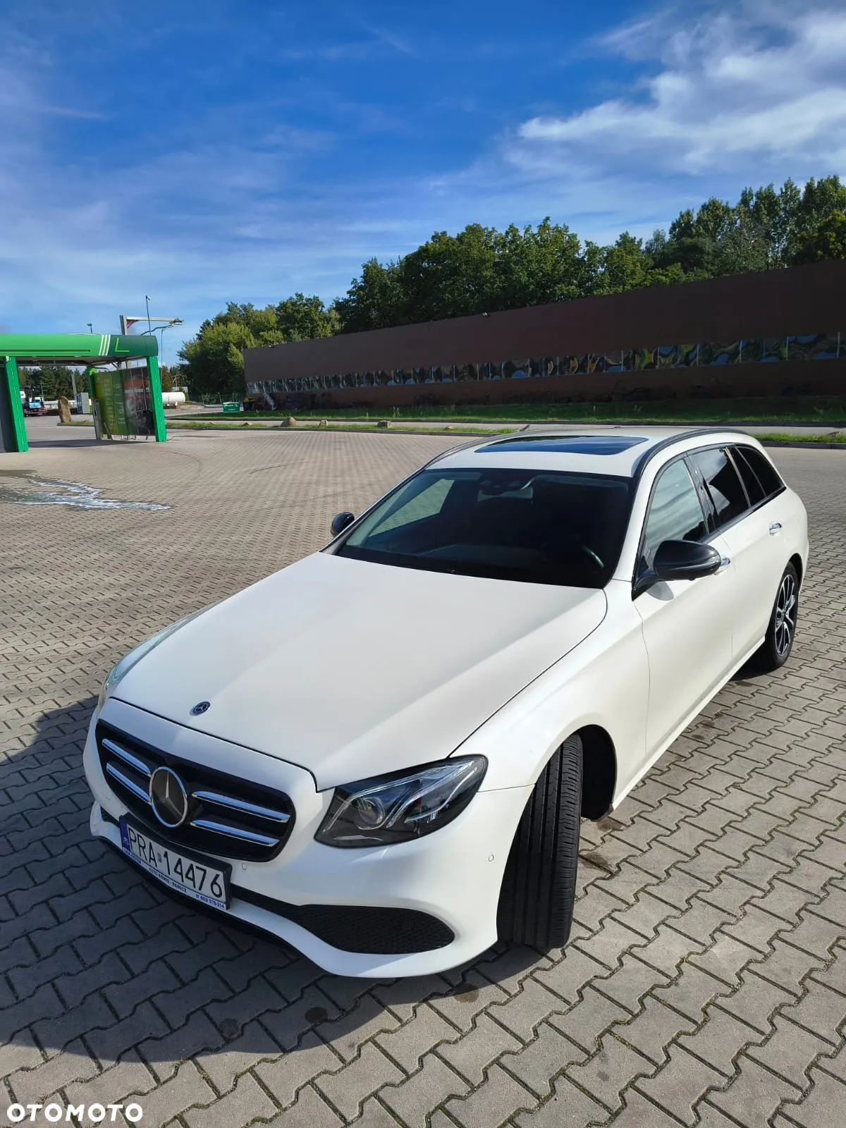 Mercedes-Benz Klasa E 300 d 9G-TRONIC - 31