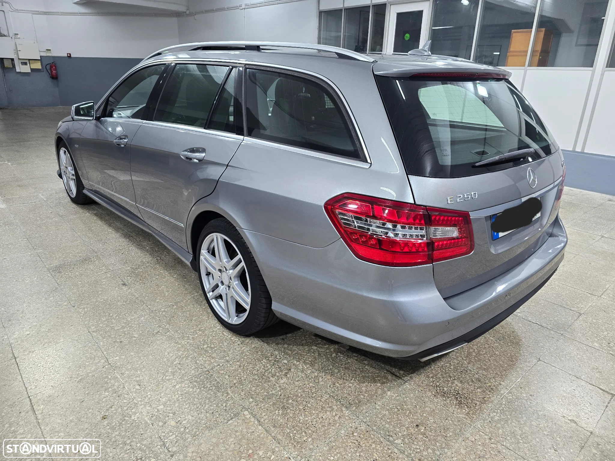 Mercedes-Benz E 250 CDi Avantgarde BlueEfficiency Auto. - 6